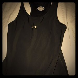 A black under armor tank